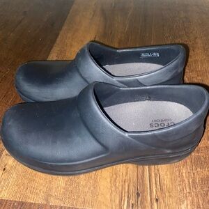 CROC Clogs